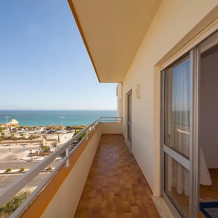 Apartment B43 - Spotless Seaview