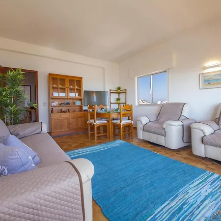 B43 - Spotless Seaview Apartment Portimão