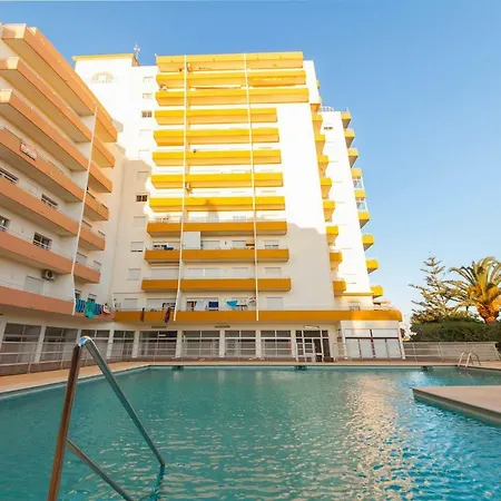 B43 - Spotless Seaview *