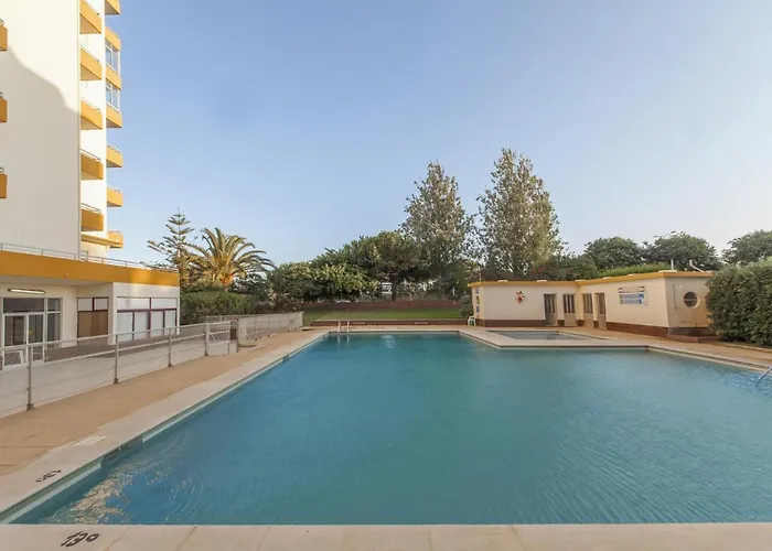 B43 - Spotless Seaview *